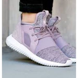 ISO these lavender adidas